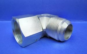 Koleno s převlečnou maticí (XEE)